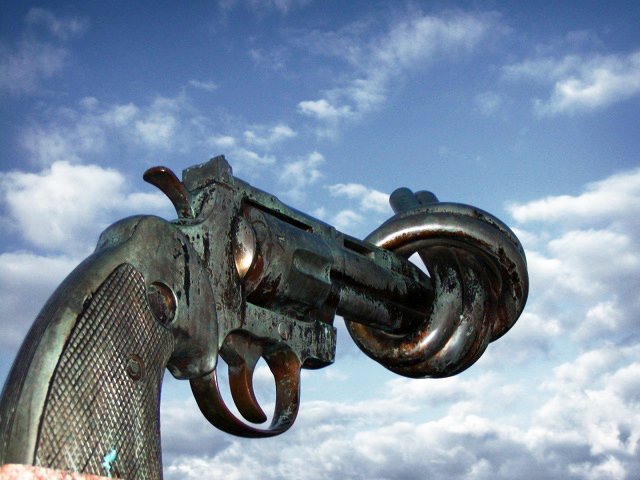 Sculpture in Malmö, Sweden of a knotted gun by Carl Fredrik Reutersward.
